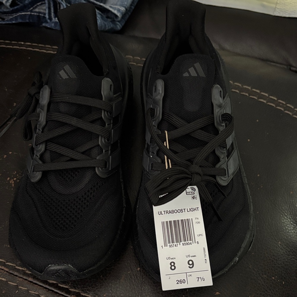 adidas Ultraboost Light Men's Sneakers - Black NWT - Picture 2 of 3